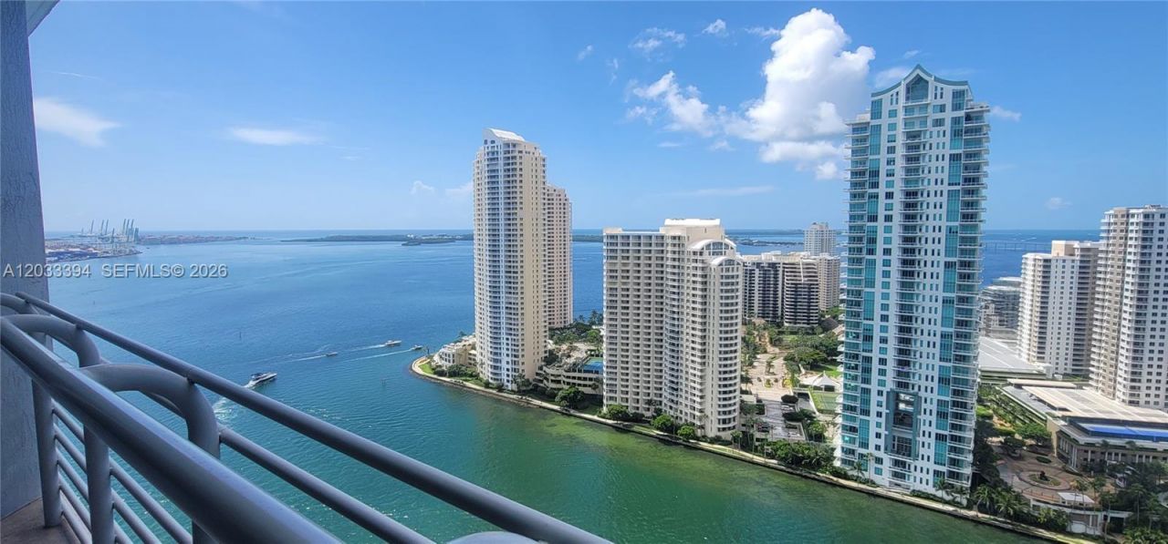 325 S Biscayne Blvd, Unit 3321, Miami, FL 33131 Photo