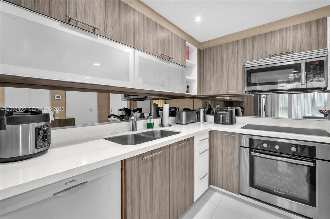 6700 Indian Creek Dr , Unit 904, Miami Beach, FL 33141 Photo