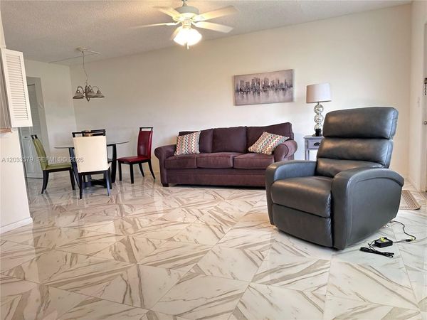 569 Fanshaw N , Unit 569, Boca Raton, FL 33434