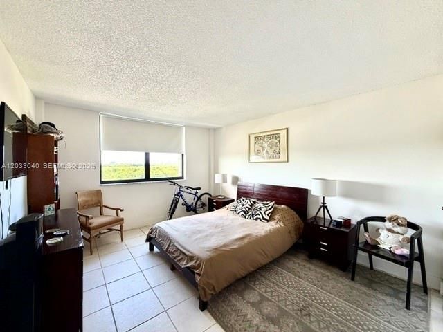 2450 NE 135th St , Unit 704, North Miami, FL 33181 Photo