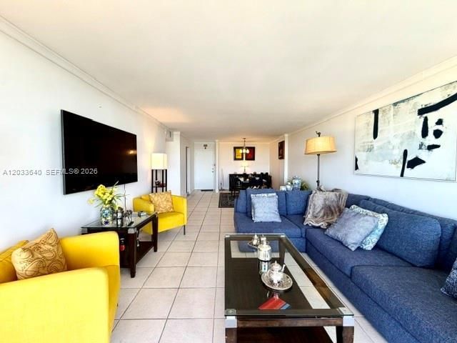 2450 NE 135th St , Unit 704, North Miami, FL 33181 Photo