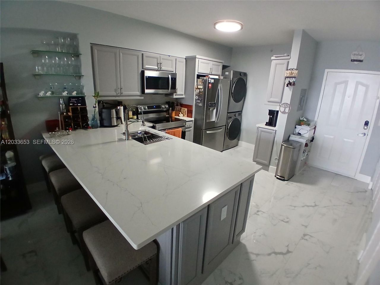 5099 NW 7th St, Unit 303, Miami, FL 33126 Photo