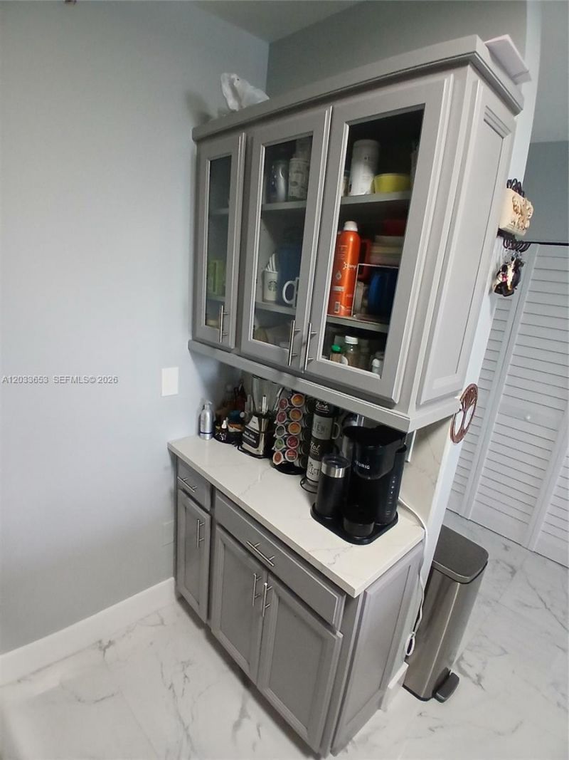 5099 NW 7th St, Unit 303, Miami, FL 33126 Photo