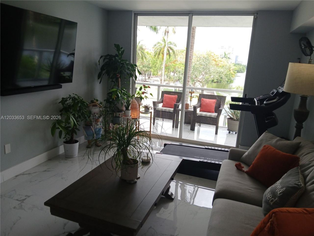 5099 NW 7th St, Unit 303, Miami, FL 33126 Photo
