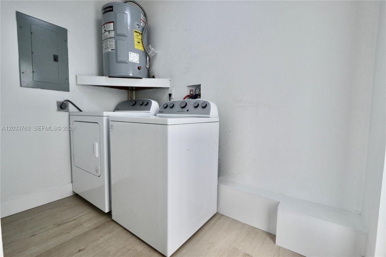 3143 SW 26th St , Unit 3143, Miami, FL 33133 Photo