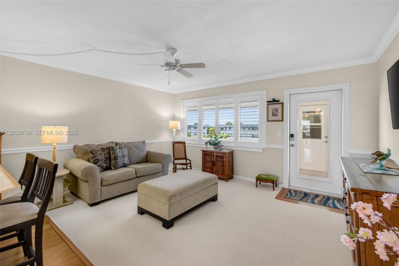 112 Doolen Ct , Unit 306, North Palm Beach, FL 33408 Photo