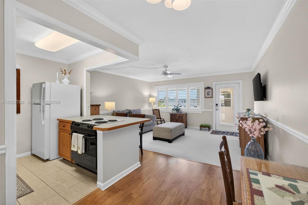 112 Doolen Ct , Unit 306, North Palm Beach, FL 33408 Photo
