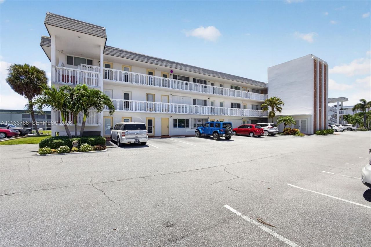 112 Doolen Ct , Unit 306, North Palm Beach, FL 33408 Photo