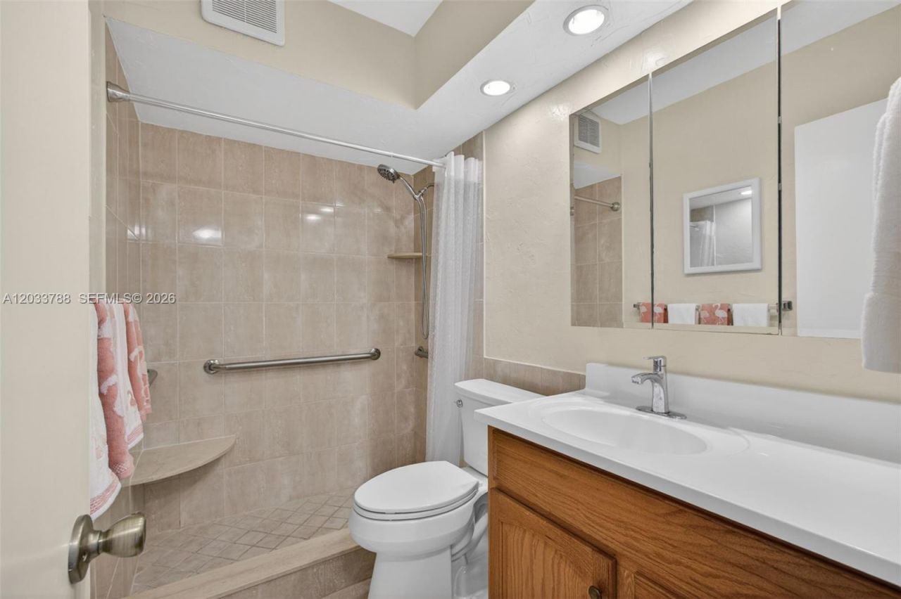 112 Doolen Ct , Unit 306, North Palm Beach, FL 33408 Photo