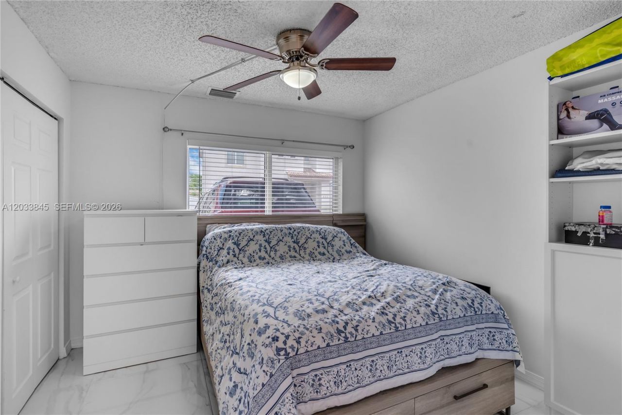 979 NW 126th Path , Miami, FL 33182 Photo