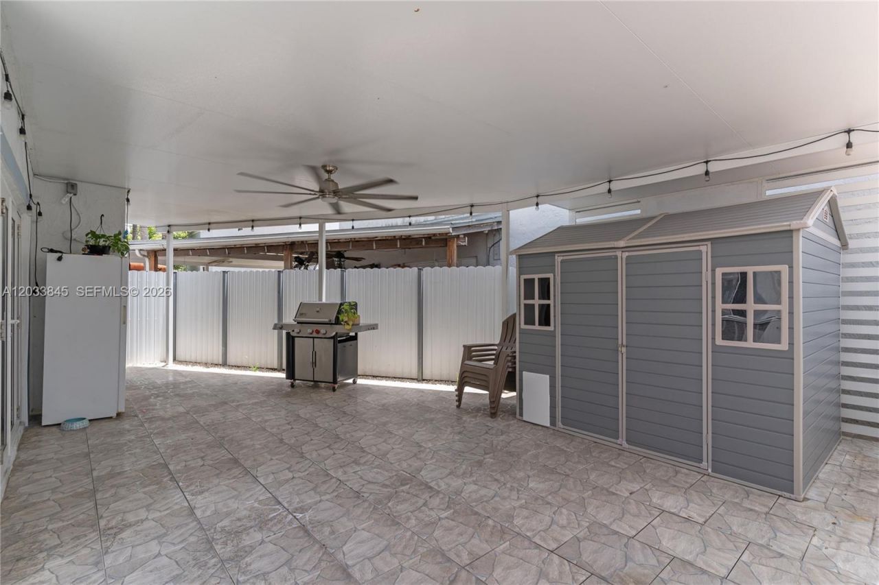 979 NW 126th Path , Miami, FL 33182 Photo