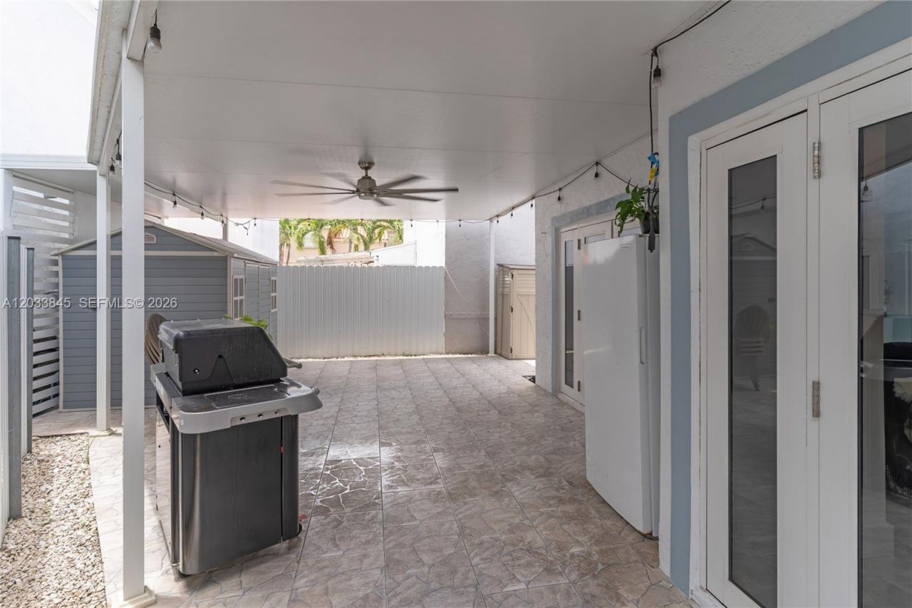 979 NW 126th Path , Miami, FL 33182 Photo