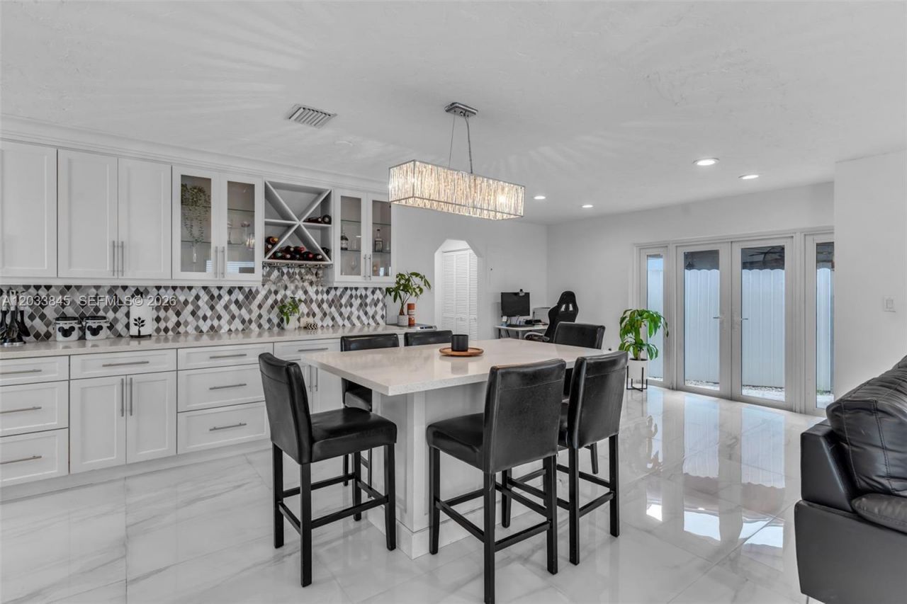 979 NW 126th Path , Miami, FL 33182 Photo