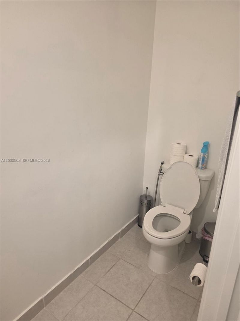 21124 NE 8th Ave, Miami, FL 33179 Photo