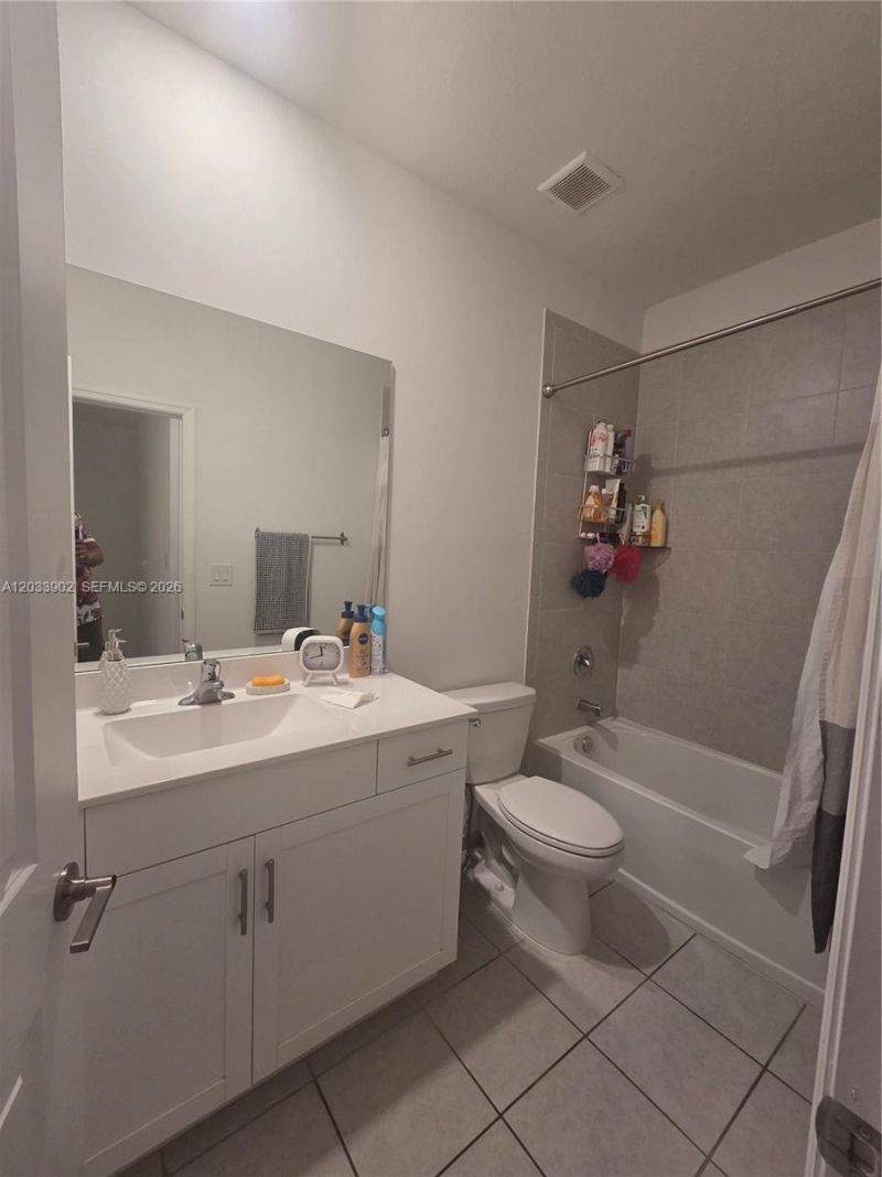 21124 NE 8th Ave , Miami, FL 33179 Photo