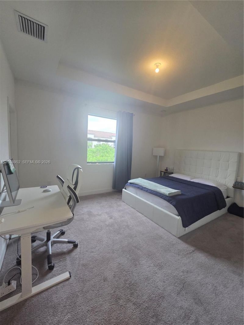 21124 NE 8th Ave , Miami, FL 33179 Photo
