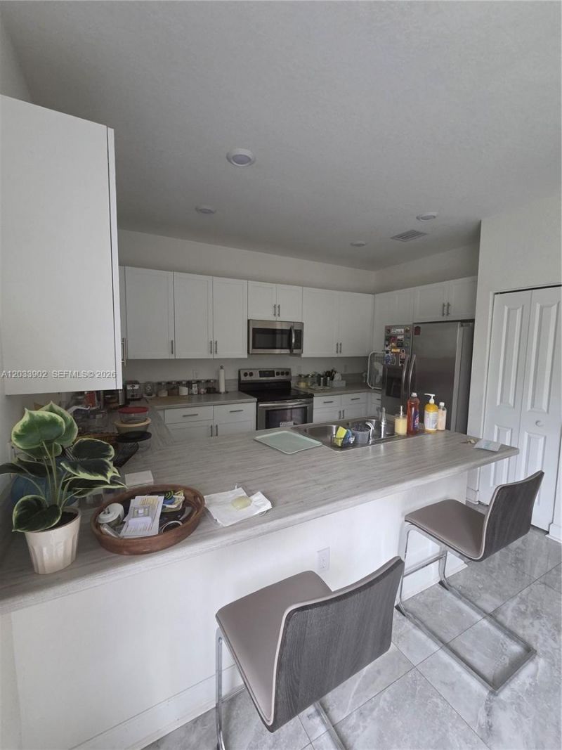 21124 NE 8th Ave , Miami, FL 33179 Photo