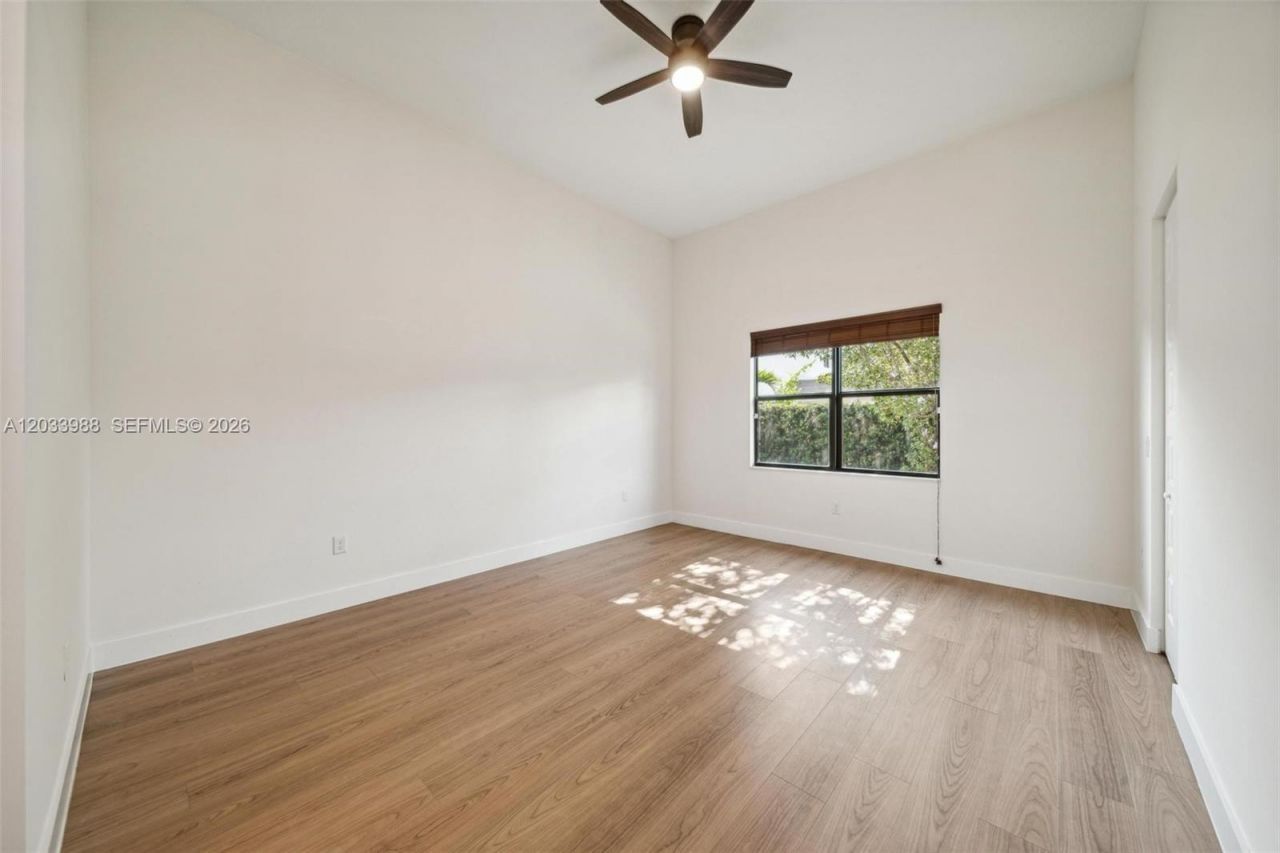 7635 NW 103rd Pl , Doral, FL 33178 Photo