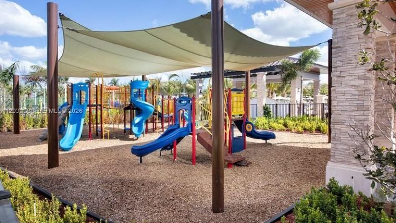 7635 NW 103rd Pl , Doral, FL 33178 Photo