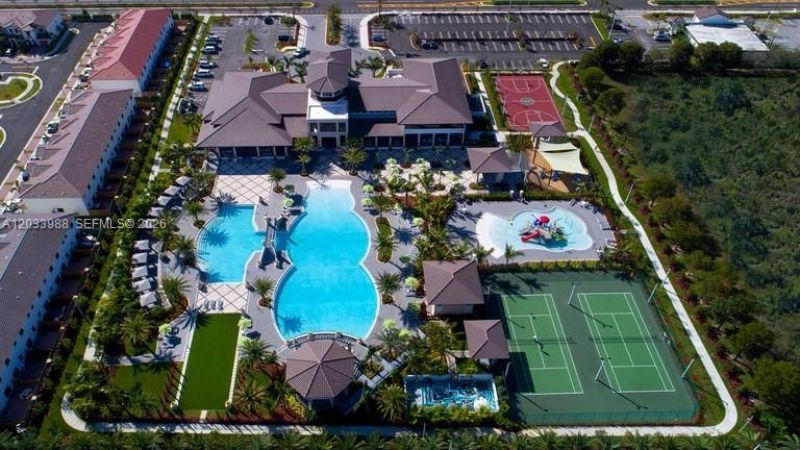 7635 NW 103rd Pl , Doral, FL 33178 Photo
