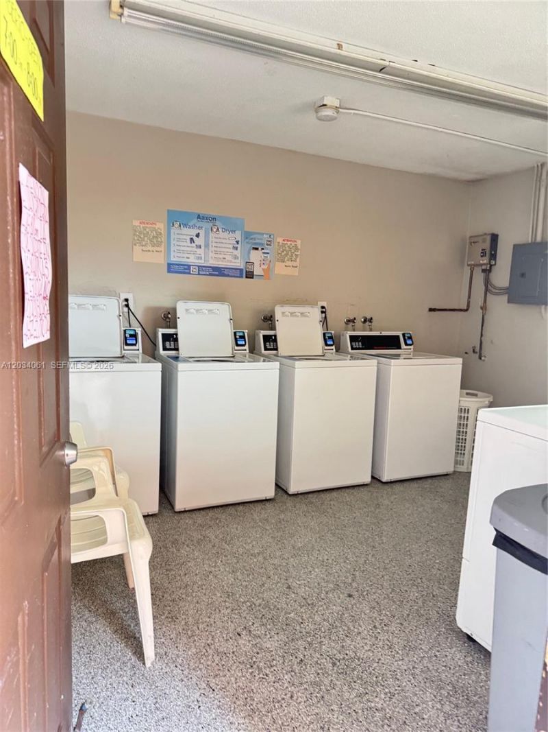677 SW 9th Ave , Unit 407, Miami, FL 33130 Photo