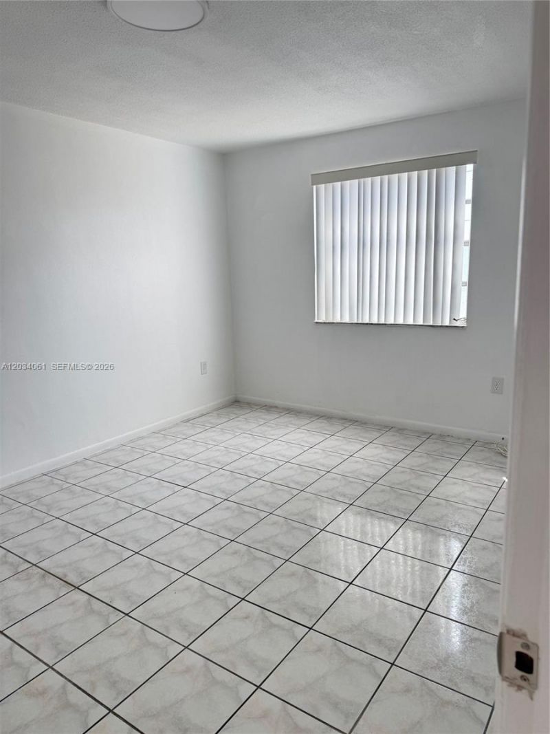677 SW 9th Ave , Unit 407, Miami, FL 33130 Photo
