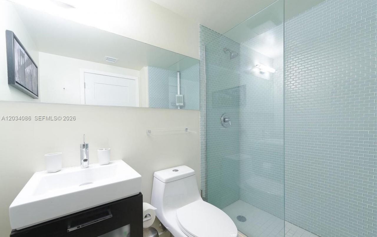 3339 Virginia St , Unit PH-22, Miami, FL 33133 Photo