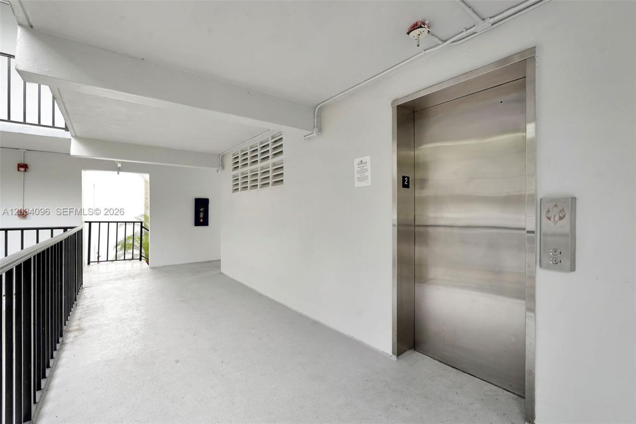 10825 SW 112th Ave , Unit 216, Miami, FL 33176 Photo