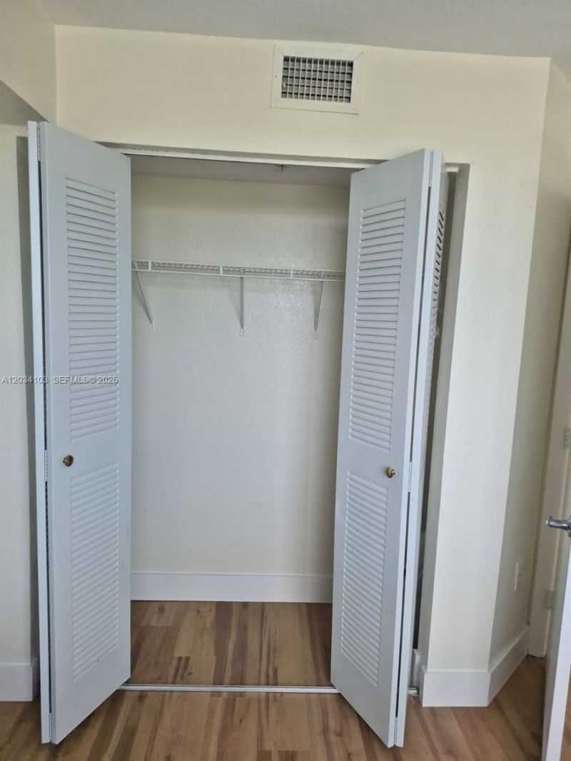219 NW 12th Ave , Unit 602, Miami, FL 33128 Photo