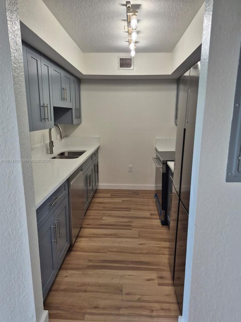 219 NW 12th Ave , Unit 602, Miami, FL 33128 Photo