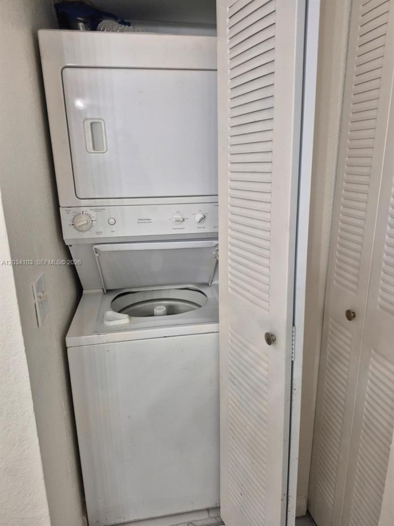 219 NW 12th Ave , Unit 602, Miami, FL 33128 Photo
