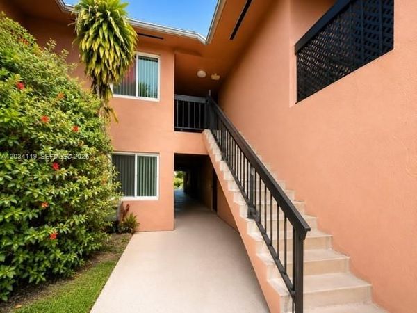 1800 NW 119th St, Unit 104, Miami, FL 33167