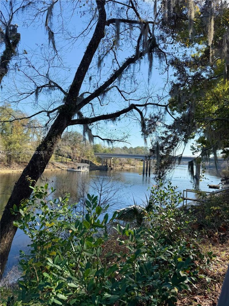 631 NE Gold Dust Road , Branford, FL 32008 Photo