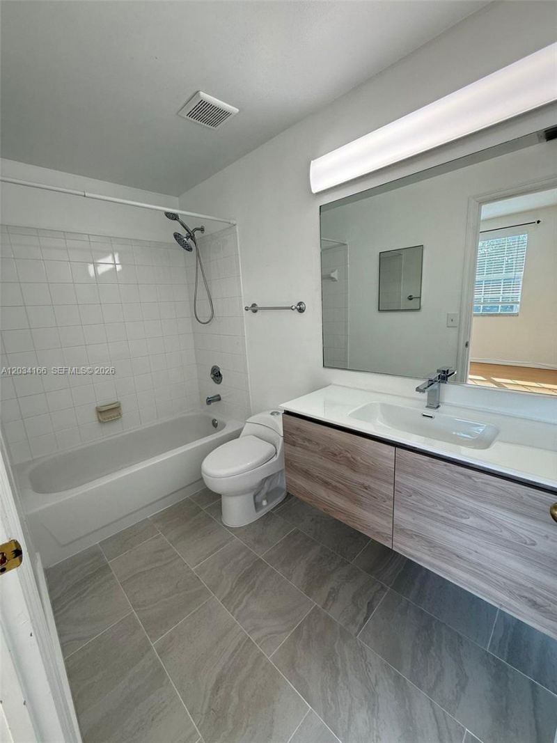 1564 Veracruz Ln , Unit 1564, Weston, FL 33327 Photo