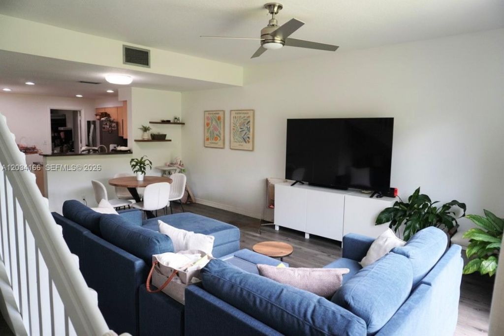 1564 Veracruz Ln , Unit 1564, Weston, FL 33327 Photo