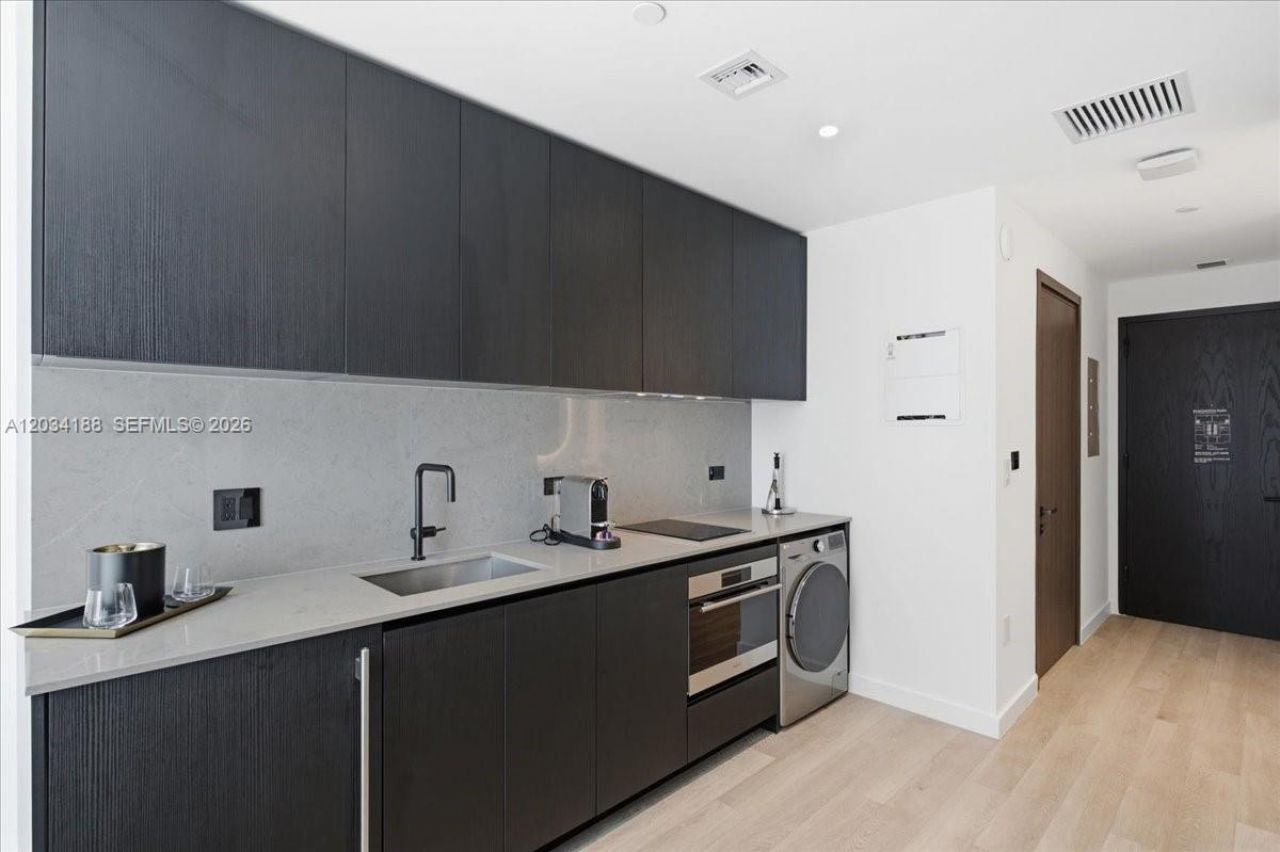 20 NE 11th , Unit 4803, Miami, FL 33132 Photo