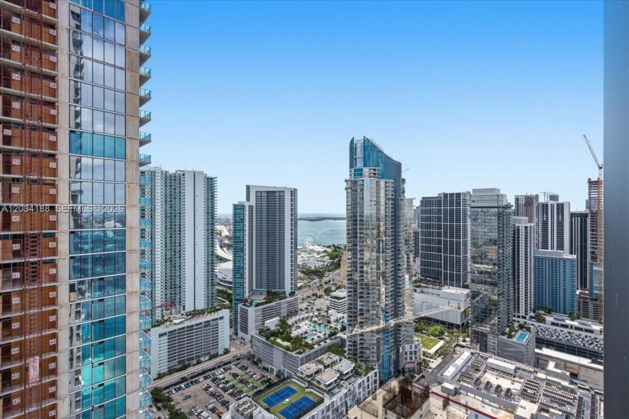 20 NE 11th , Unit 4803, Miami, FL 33132 Photo