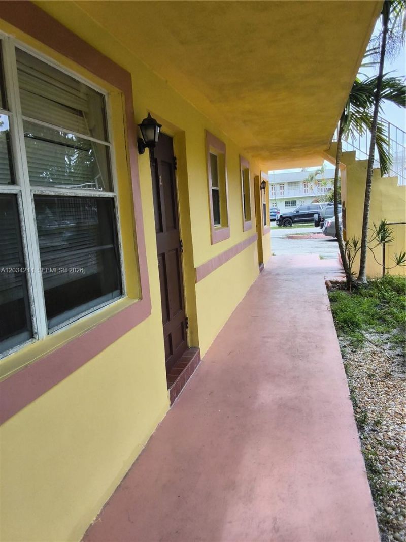 1826 Cleveland St, Unit 2, Hollywood, FL 33020 Photo