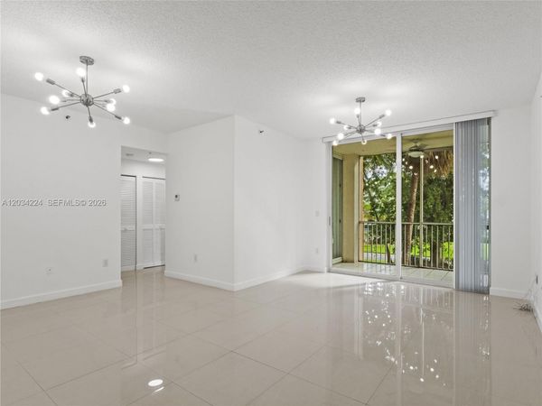 9805 NW 52nd St, Unit 207, Doral, FL 33178
