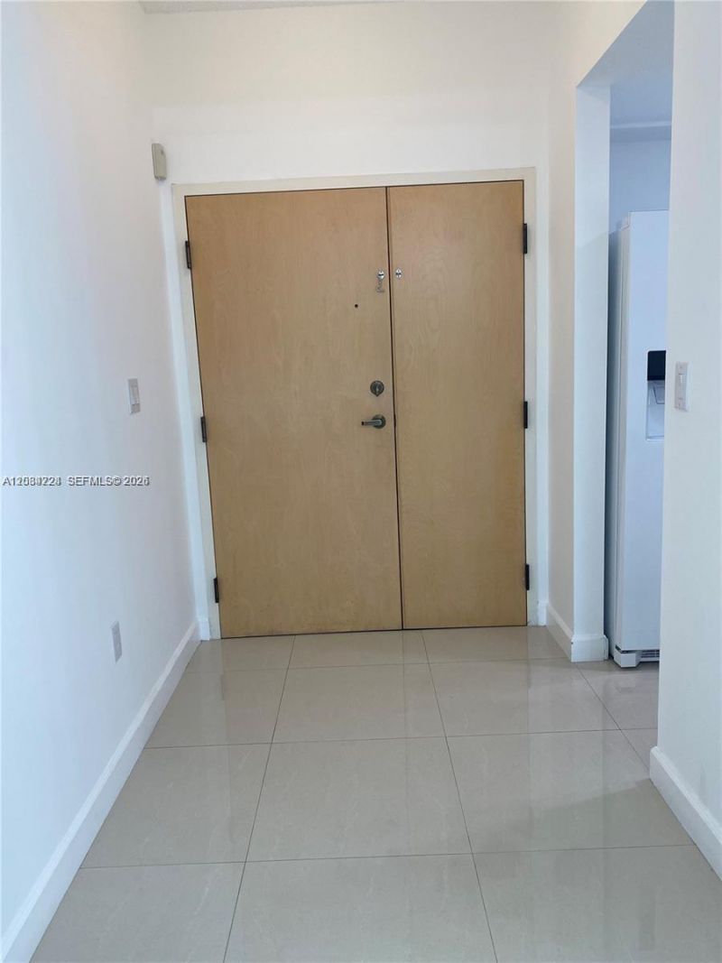 9805 NW 52nd St , Unit 207, Doral, FL 33178 Photo