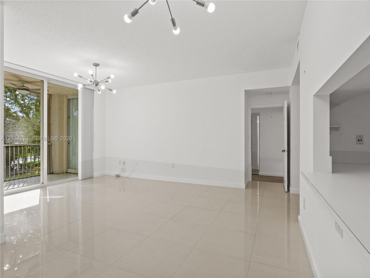 9805 NW 52nd St, Unit 207, Doral, FL 33178 Photo