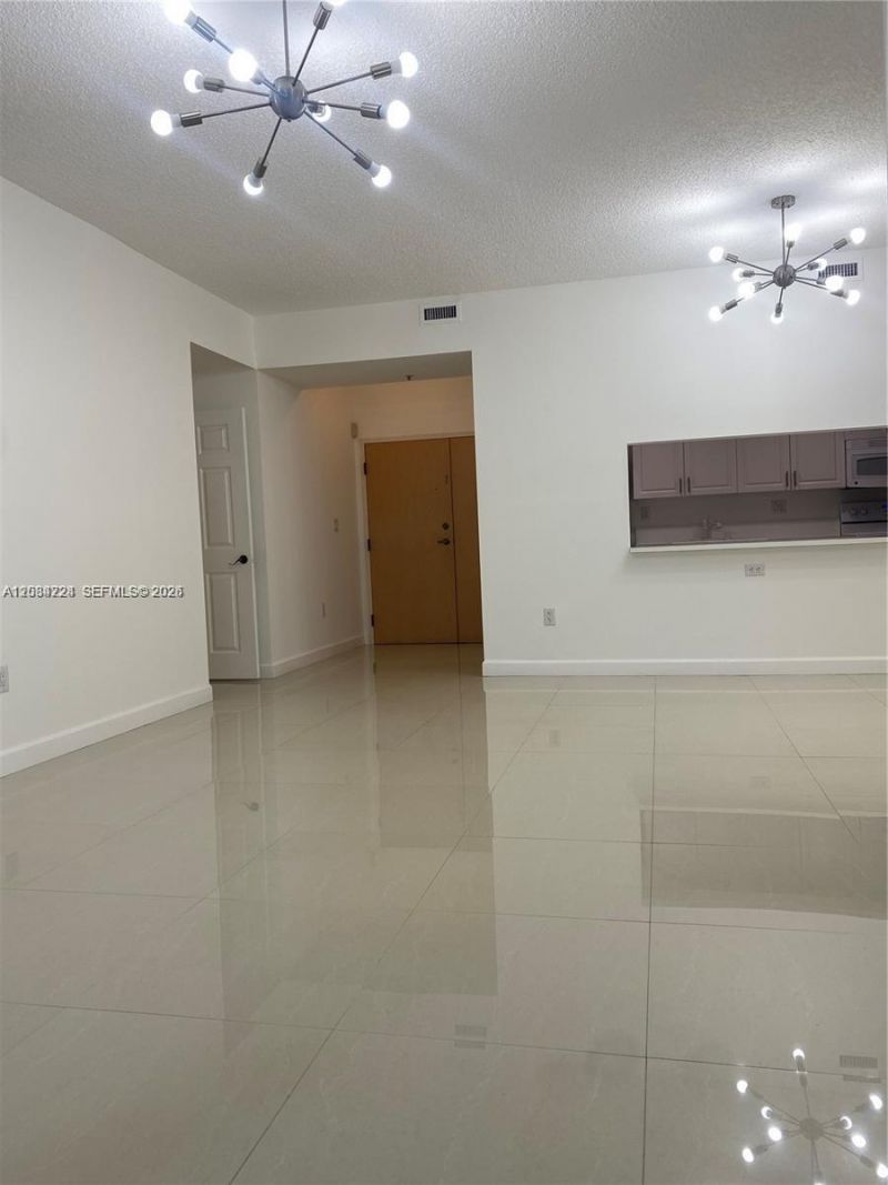 9805 NW 52nd St , Unit 207, Doral, FL 33178 Photo