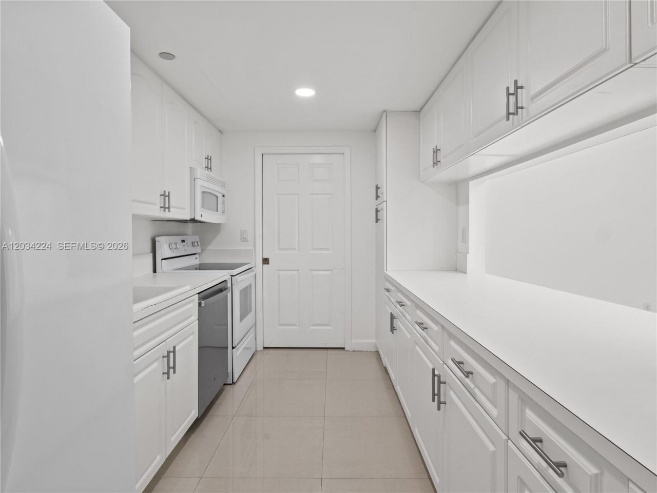 9805 NW 52nd St, Unit 207, Doral, FL 33178 Photo