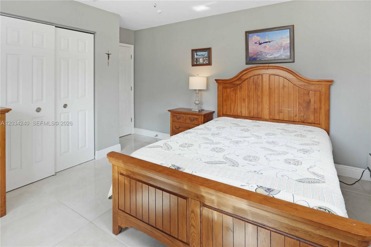 1324 Washington St, Hollywood, FL 33019 Photo