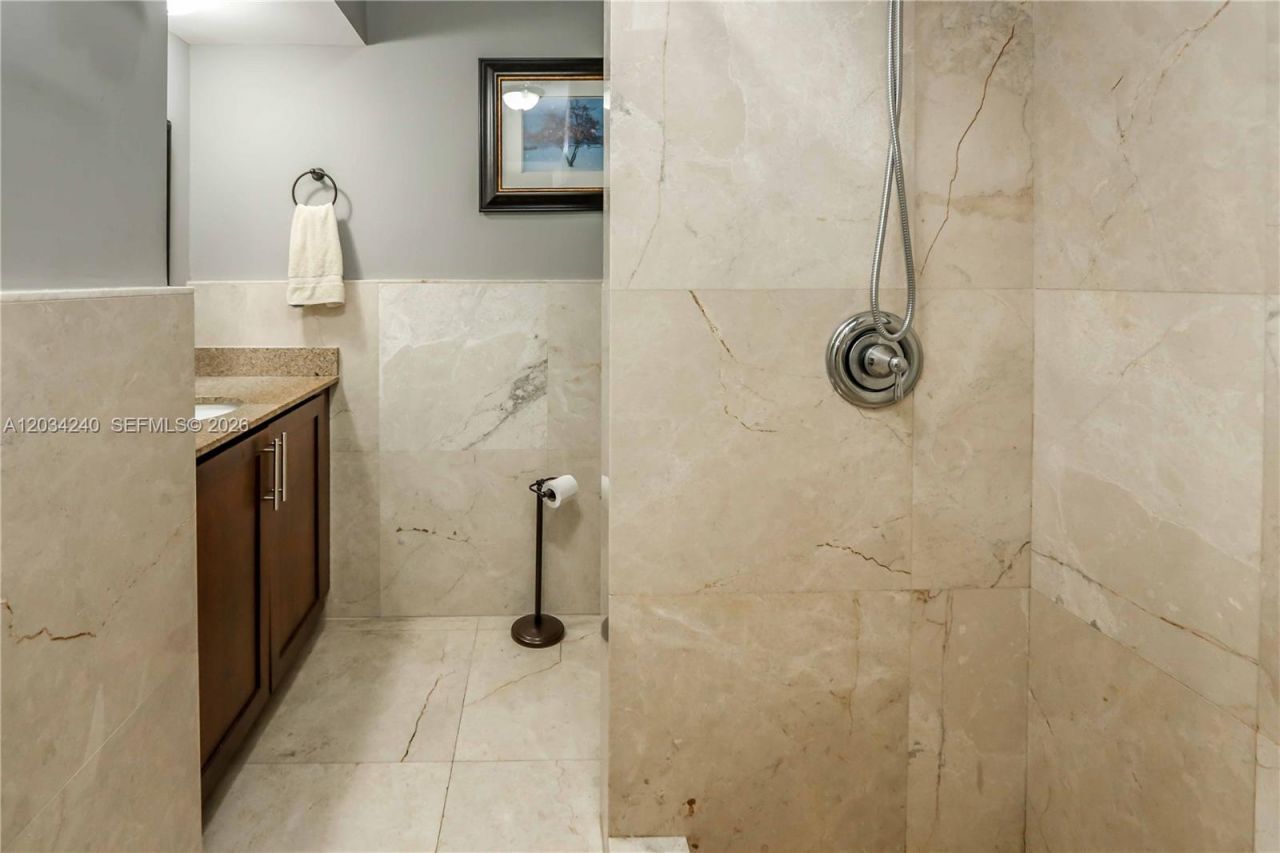 1324 Washington St, Hollywood, FL 33019 Photo