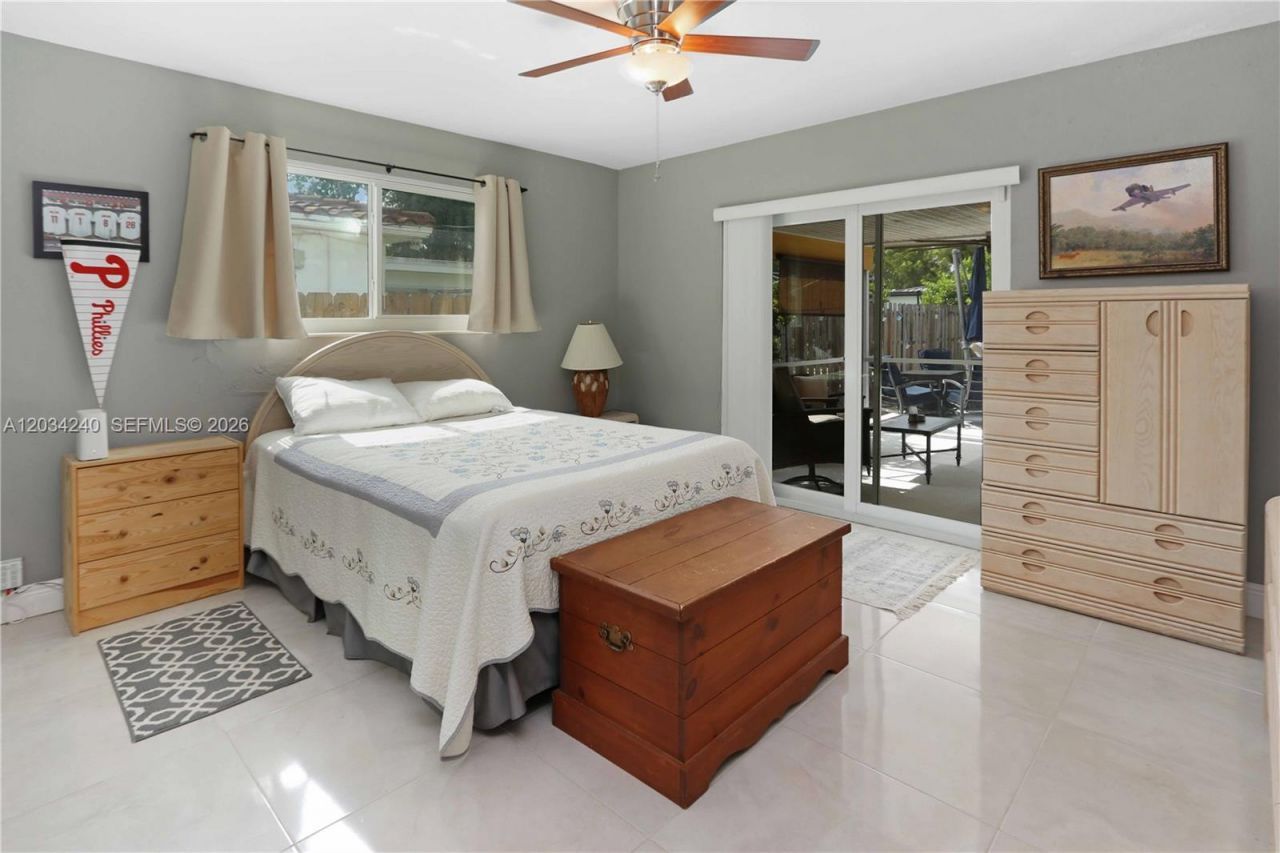 1324 Washington St, Hollywood, FL 33019 Photo
