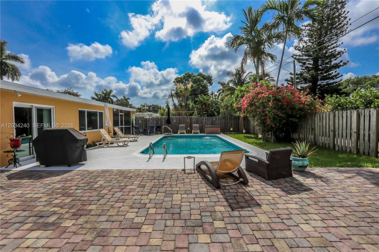 1324 Washington St, Hollywood, FL 33019 Photo