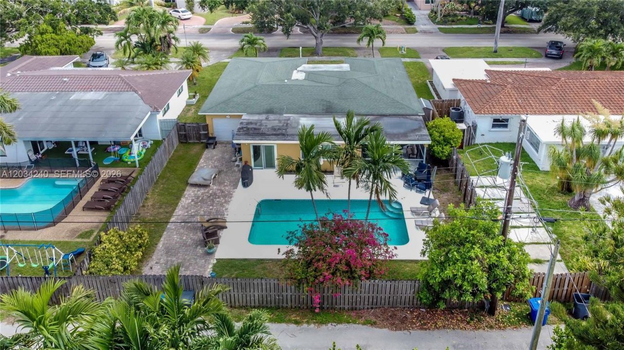 1324 Washington St, Hollywood, FL 33019 Photo