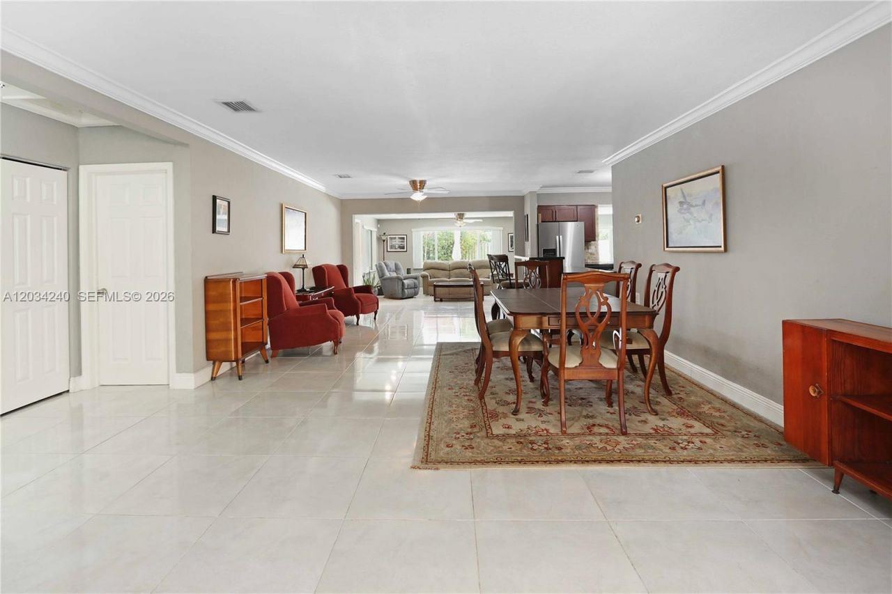 1324 Washington St, Hollywood, FL 33019 Photo
