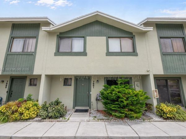 7661 NW 38th Ct , Sunrise, FL 33351